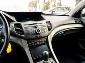 Honda Accord 2.0 Sedan Special Edition | NL auto | Dealeronderhouden | Trekhaak | Climate control | Cruise control | Achteruitrijcamera | Sto thumbnail 4