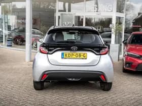 Toyota Yaris thumbnail 11
