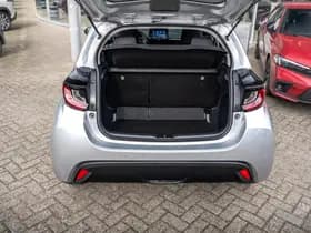 Toyota Yaris thumbnail 12