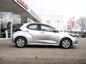 Toyota Yaris thumbnail 13