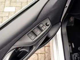 Toyota Yaris thumbnail 20