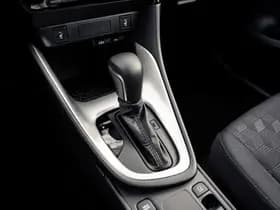 Toyota Yaris thumbnail 8