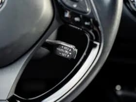 Toyota C-HR 1.8 Hybrid Advance Automaat | Adaptieve cruisecontrol | Dodehoek detectie | Achteruitrijcamera | Stoelverwarming | Parkeersensor thumbnail 16