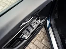 Toyota C-HR 1.8 Hybrid Advance Automaat | Adaptieve cruisecontrol | Dodehoek detectie | Achteruitrijcamera | Stoelverwarming | Parkeersensor thumbnail 22