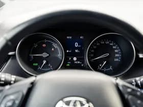 Toyota C-HR 1.8 Hybrid Advance Automaat | Adaptieve cruisecontrol | Dodehoek detectie | Achteruitrijcamera | Stoelverwarming | Parkeersensor thumbnail 7