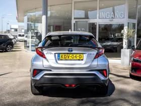 Toyota C-HR thumbnail 11