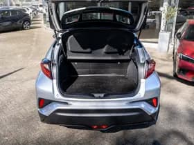 Toyota C-HR thumbnail 12