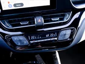 Toyota C-HR thumbnail 17