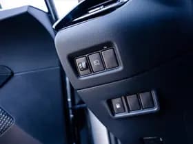 Toyota C-HR thumbnail 26