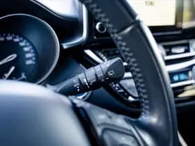 Toyota C-HR thumbnail 30