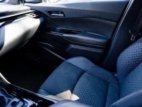 Toyota C-HR thumbnail 31