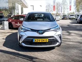 Toyota C-HR thumbnail 9