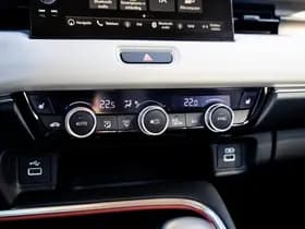 Honda HR-V Full Hybrid Advance Style Automaat | 1e eigenaar | NL Auto | Dealeronderhouden | Carplay / Android Auto | Camera | PDC | Draadlo thumbnail 17