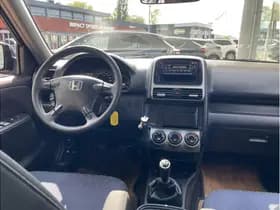 Honda CR-V thumbnail 6