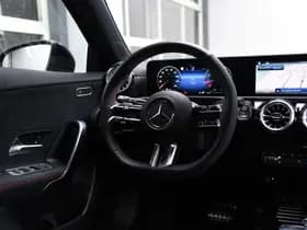 Mercedes-Benz A-Klasse 180 AMG Line thumbnail 19