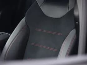 Mercedes-Benz A-Klasse 180 AMG Line thumbnail 6