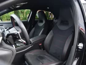 Mercedes-Benz A-Klasse 250 e AMG Line thumbnail 6