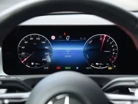 Mercedes-Benz A-Klasse 250 e AMG Line thumbnail 10