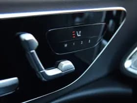 Mercedes-Benz E-Klasse Estate 300 e AMG Line thumbnail 12