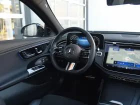 Mercedes-Benz E-Klasse Estate 300 e AMG Line thumbnail 26