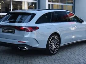 Mercedes-Benz E-Klasse Estate 300 e AMG Line thumbnail 30