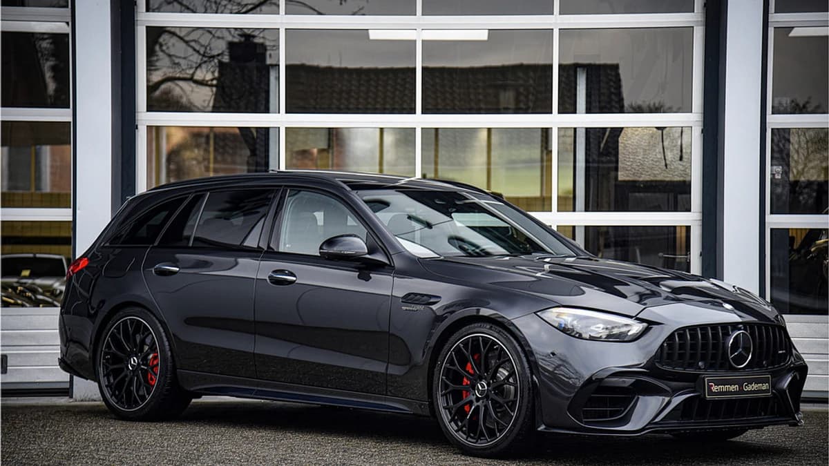 Mercedes-Benz C-Klasse Estate AMG 63 S E Performance Night Edition — foto 1