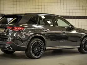 Mercedes-Benz GLC 400e 4MATIC AMG Line thumbnail 4