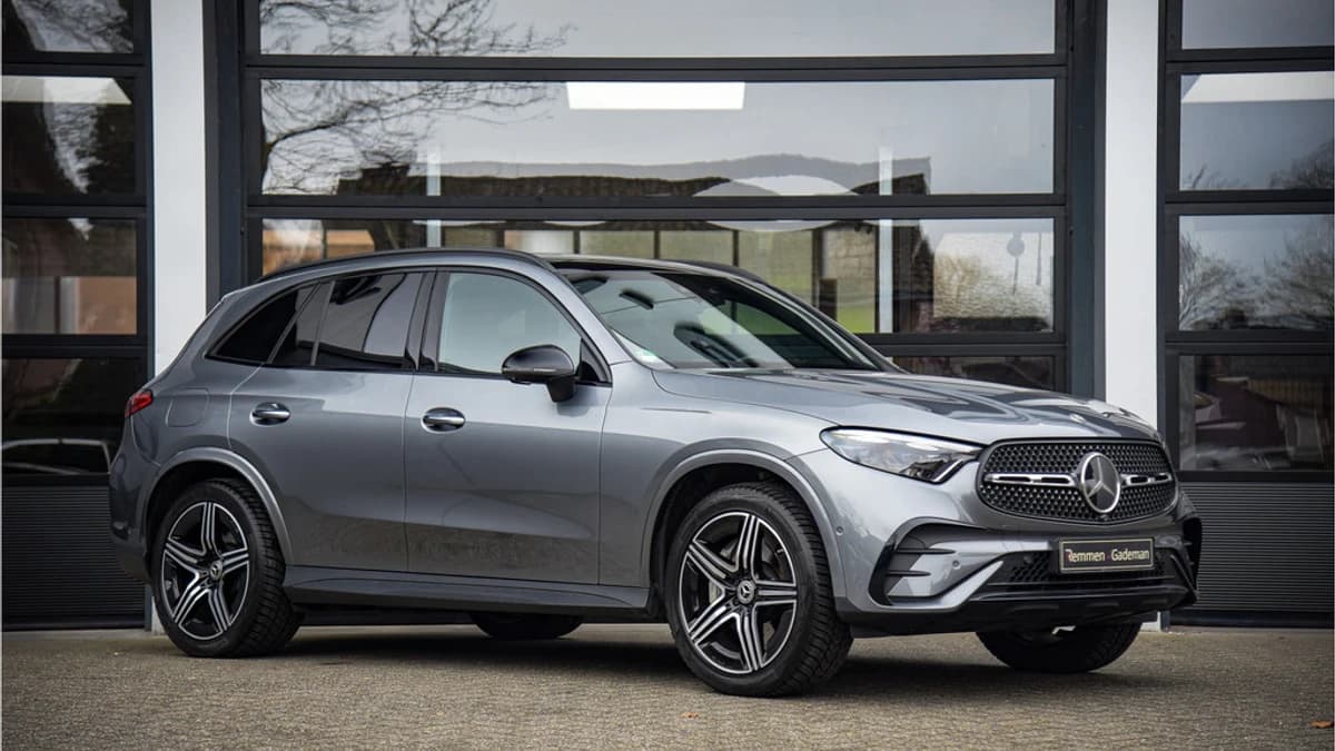 Mercedes-Benz GLC 400e 4MATIC AMG Line — foto 1