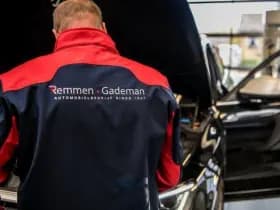 Mercedes-Benz GLC 400e 4MATIC AMG Line thumbnail 35