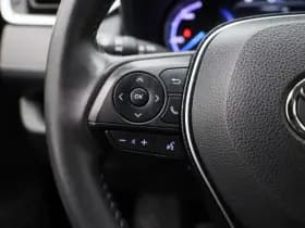 Toyota RAV4 2 5 hybrid dynamic camera adaptive thumbnail 15