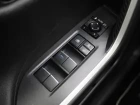 Toyota RAV4 2 5 hybrid dynamic camera adaptive thumbnail 23