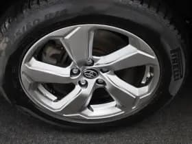 Toyota RAV4 2 5 hybrid dynamic camera adaptive thumbnail 26