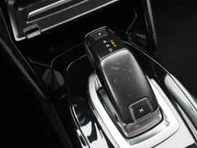 Peugeot 2008 1 2 puretech 130 pk automaat allure camera virtual thumbnail 22