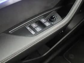 Audi Q8 sportback e tron 50 quattro s edition 95 kwh 360 sfeerverl luchtv keyless stoelverw thumbnail 24