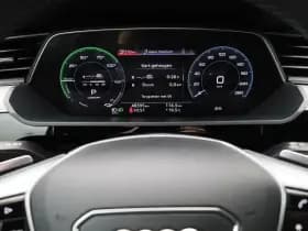 Audi Q8 sportback e tron 50 quattro s edition 95 kwh 360 sfeerverl luchtv keyless stoelverw thumbnail 7
