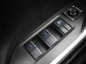 Toyota RAV4 2 5 plug in hybrid awd dynamic camera adaptive keyless stoelverw trekhaak thumbnail 21