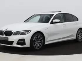 BMW 3-serie serie 320e m sport pano camera memory stoelverwarming trekhaak