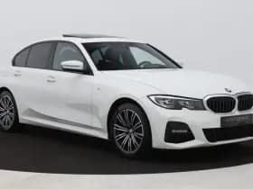 BMW 3-serie serie 320e m sport pano camera memory stoelverwarming trekhaak thumbnail 2