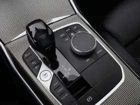 BMW 3-serie serie 320e m sport pano camera memory stoelverwarming trekhaak thumbnail 14