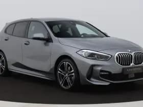 BMW 1-serie serie 118i m sport camera keyless stoel en stuurverw thumbnail 2