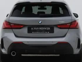 BMW 1-serie serie 118i m sport camera keyless stoel en stuurverw thumbnail 13