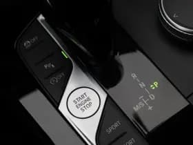 BMW 1-serie serie 118i m sport camera keyless stoel en stuurverw thumbnail 21