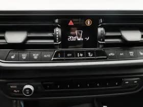 BMW 1-serie serie 118i m sport camera keyless stoel en stuurverw thumbnail 23