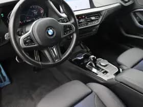 BMW 1-serie serie 118i m sport camera keyless stoel en stuurverw thumbnail 9