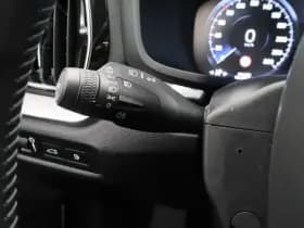 Volvo V60 2 0 t8 twin engine awd inscription pano camera adaptive keyless thumbnail 18