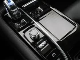 Volvo V60 2 0 t8 twin engine awd inscription pano camera adaptive keyless thumbnail 23