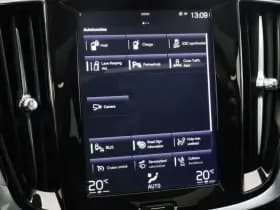 Volvo V60 2 0 t8 twin engine awd inscription pano camera adaptive keyless thumbnail 26