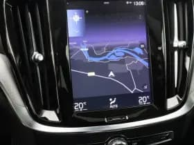 Volvo V60 2 0 t8 twin engine awd inscription pano camera adaptive keyless thumbnail 27