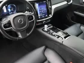 Volvo V60 2 0 t8 twin engine awd inscription pano camera adaptive keyless thumbnail 9