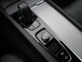 Volvo XC60 2 0 t8 plug in hybrid awd r design facelift pano camera keyless memory stoelverwarming trekhaak thumbnail 16